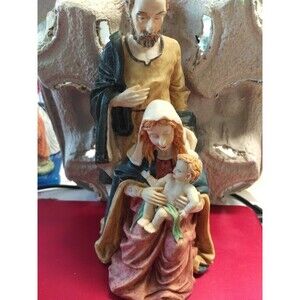 VINTAGE 7.5” Nativity Handpainted  Resin Collectible One Piece  Family Read c31